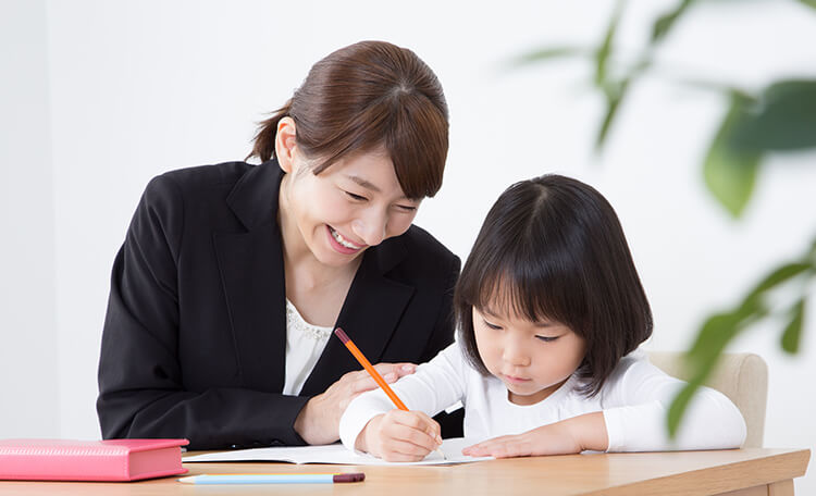 プロ指導受講者の声とプロ講師紹介 小学校受験をお考えの方｜学研のプロ家庭教師コース｜家庭教師なら学研の家庭教師